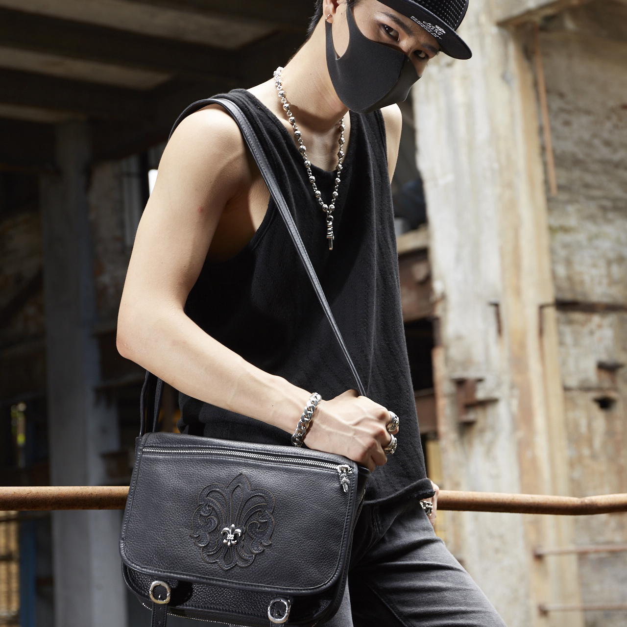 CHROME HEARTS 크롬하츠 크로스백 K030s-2