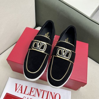 VALENTINO 발렌티노 V로고 시그니처 남성로퍼 hk252122