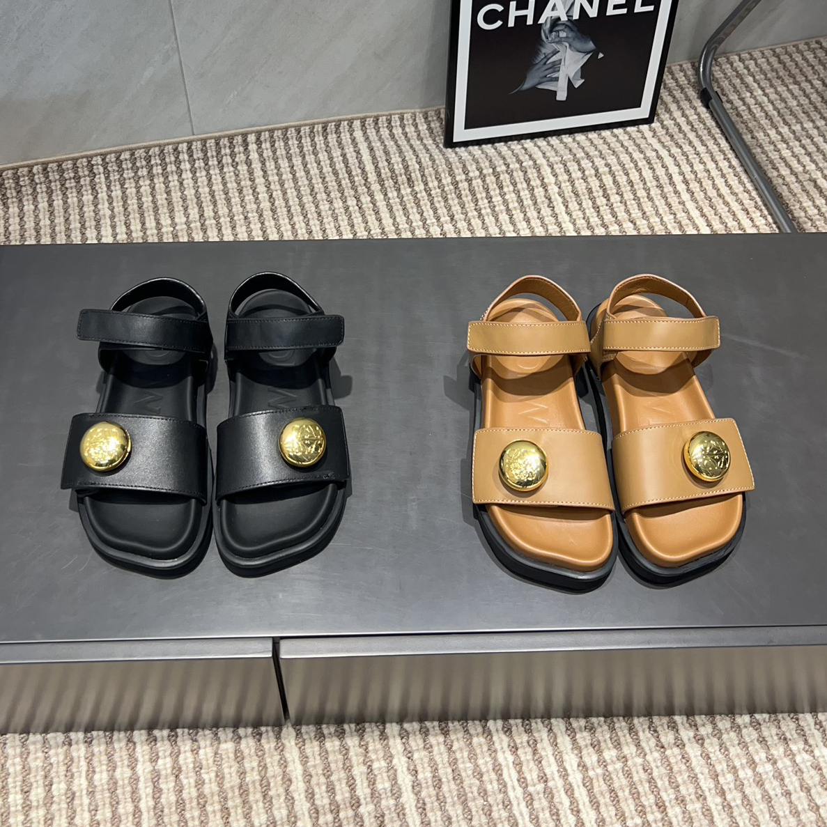 LOEWE 로에베 플렛폼샌들 2507131610