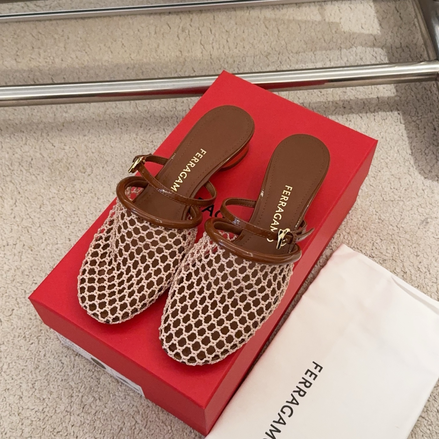 Ferragamo 페레가모 Mesh slingback 샌들 2507141800
