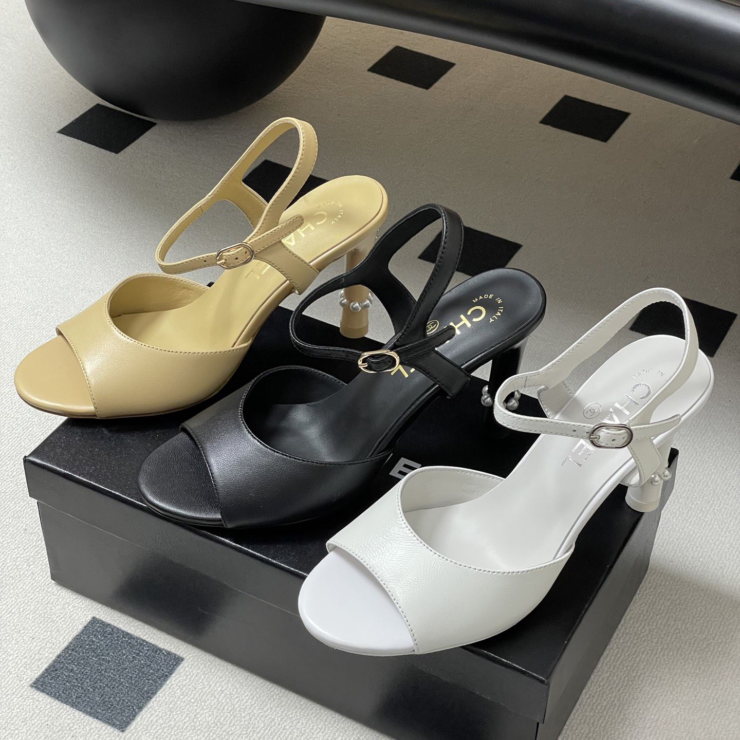 CHANEL 샤넬 진주포인트 힐 2507131601