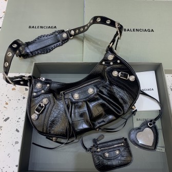 BALENCIAGA 발렌시아가 33cm