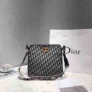 DIOR 디올