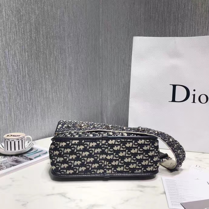 DIOR 디올