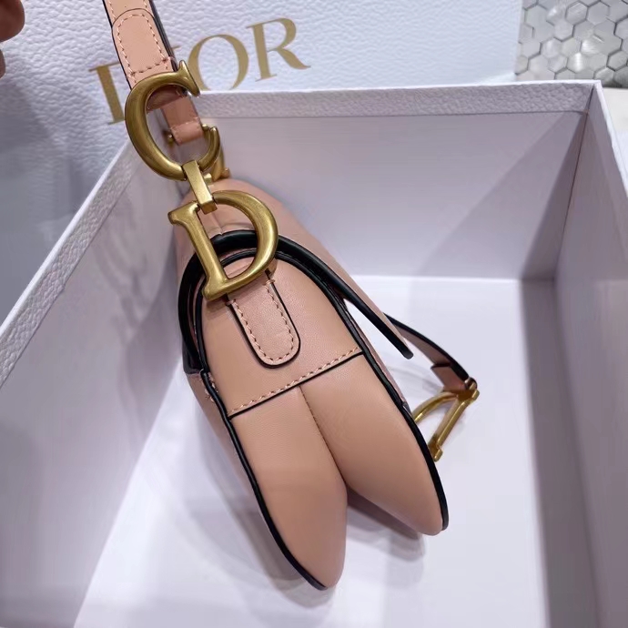 DIOR 디올