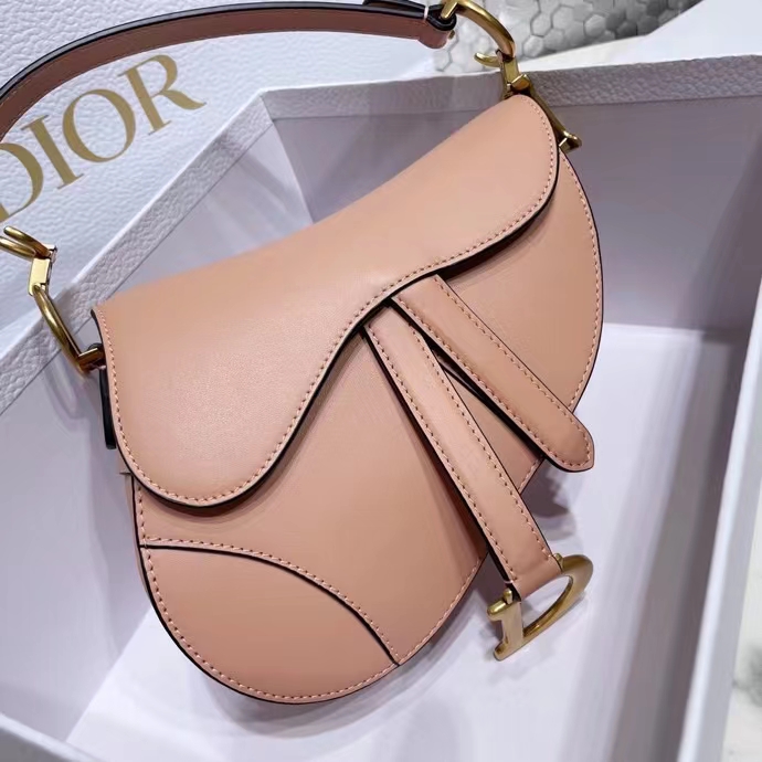 DIOR 디올