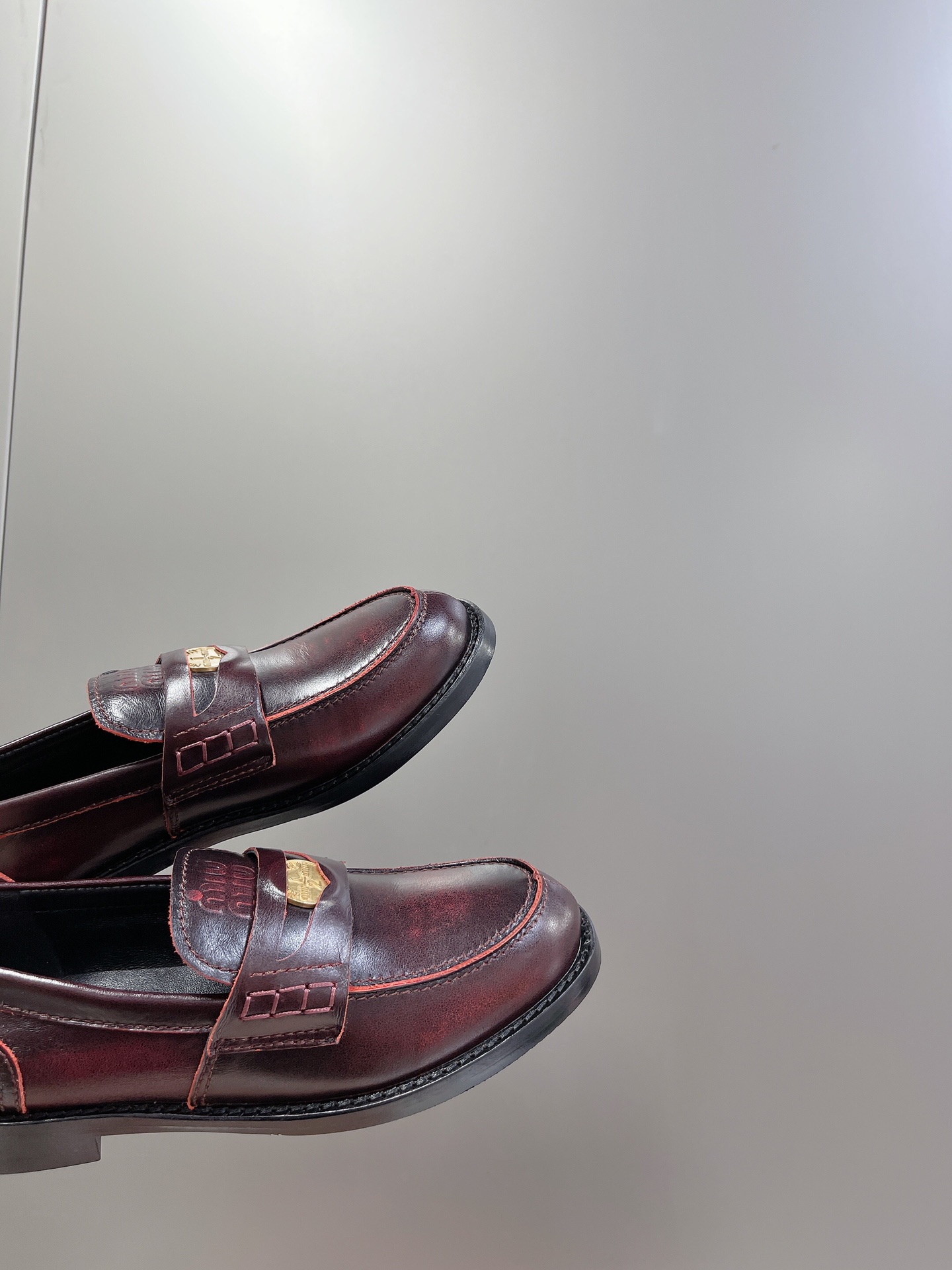 미우미우 [MIUMIU]