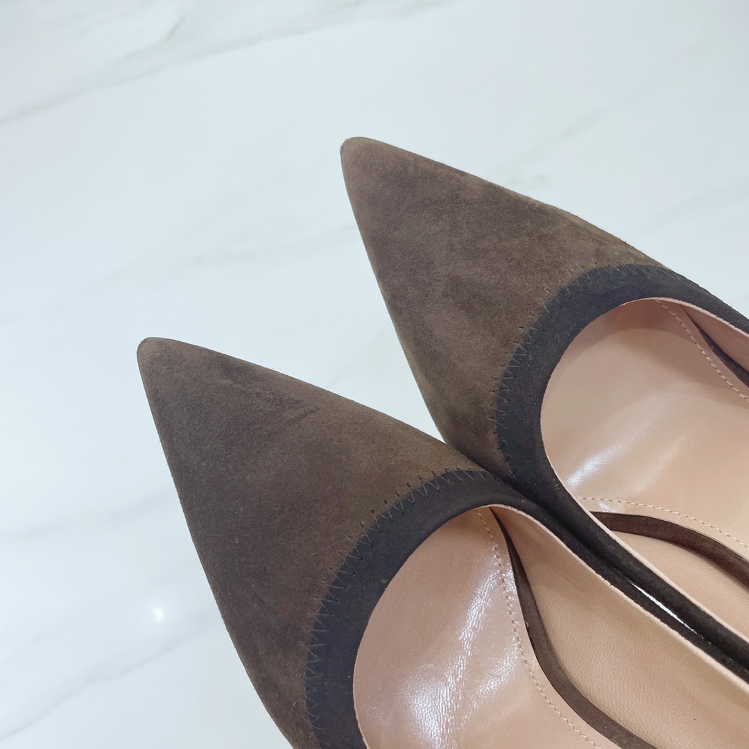 미우미우 [MIUMIU]