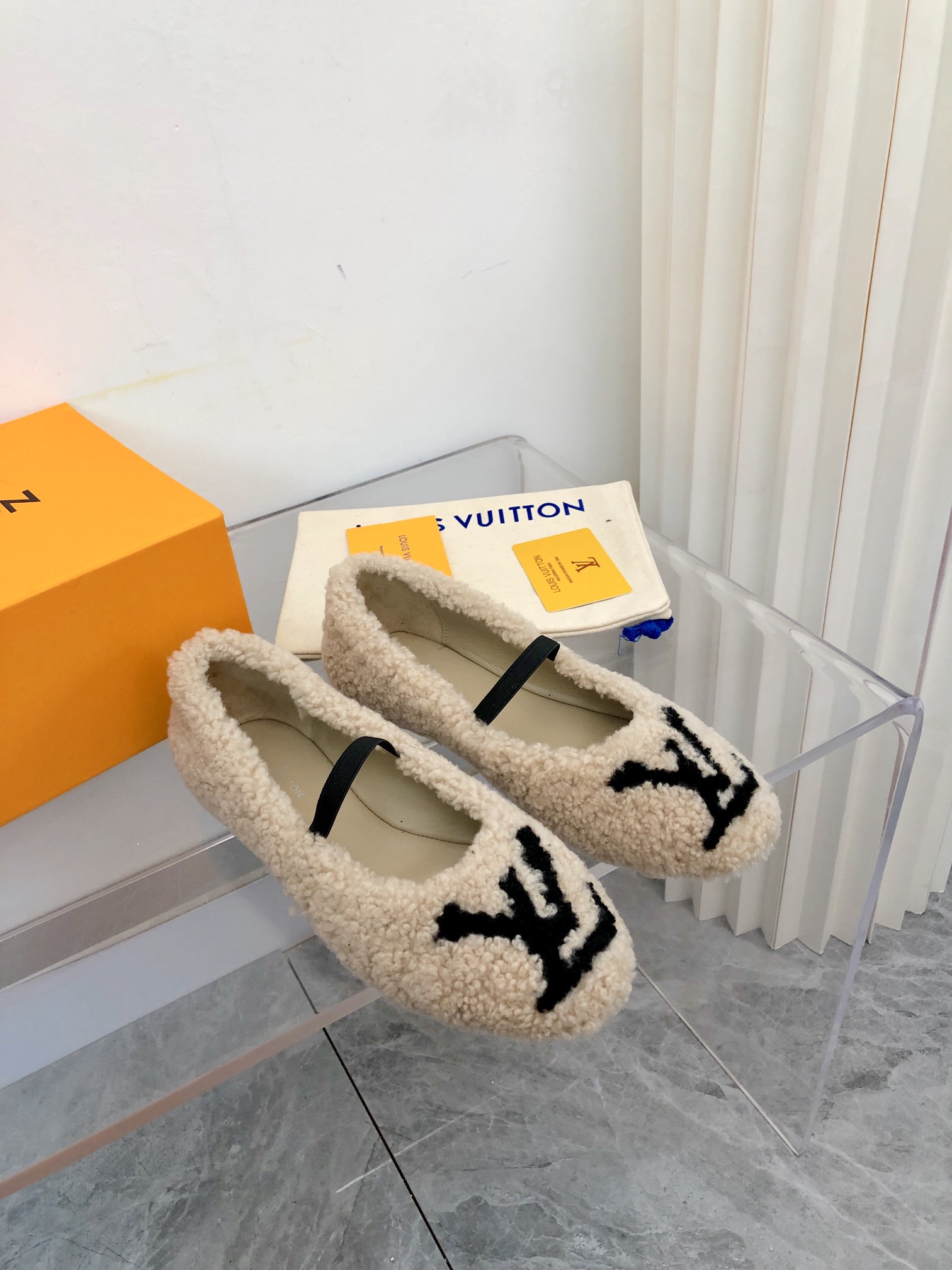 루이비통 [LOUIS VUITTON]