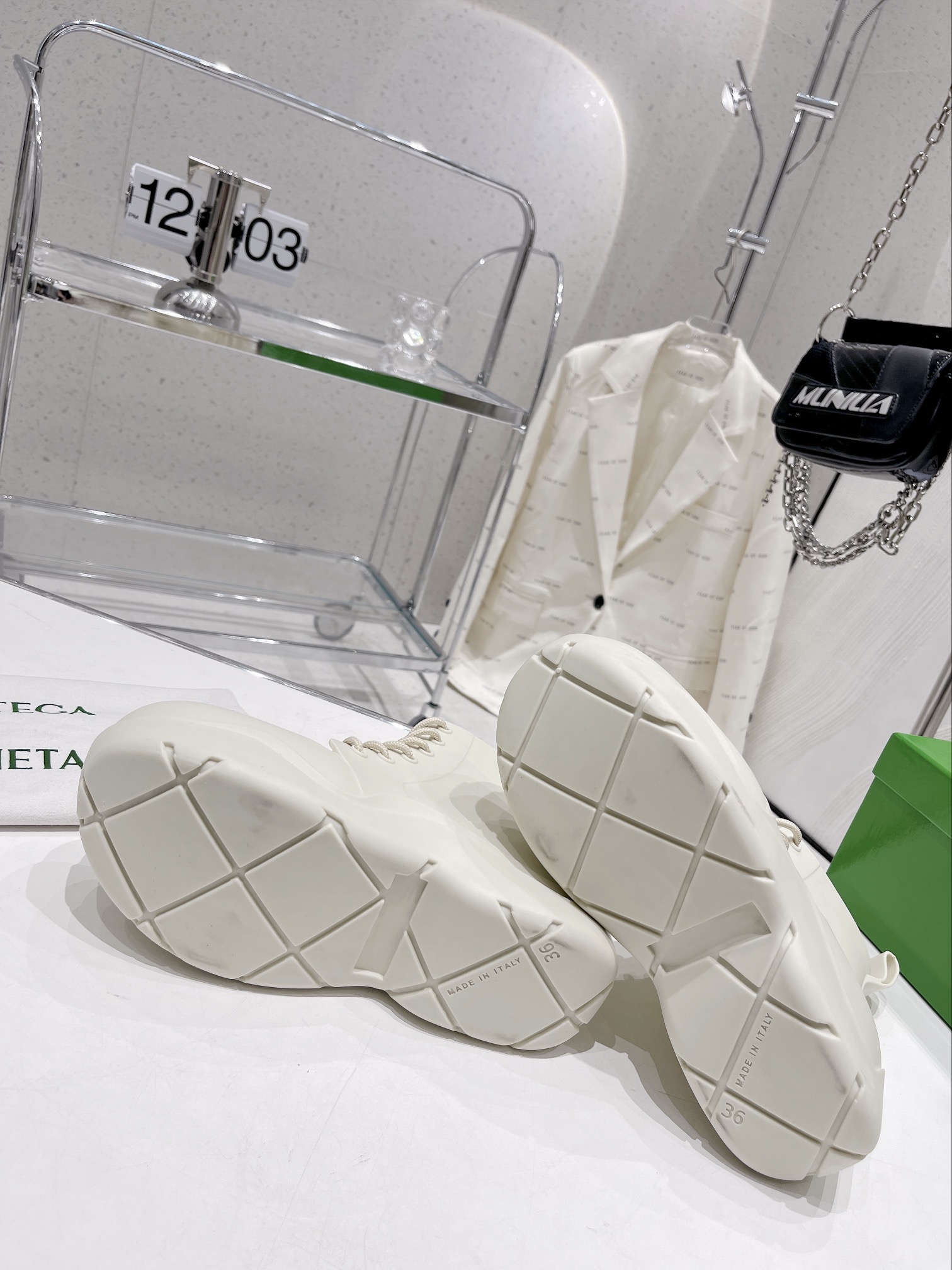 보테가베네타 [BOTTEGA VENETA]