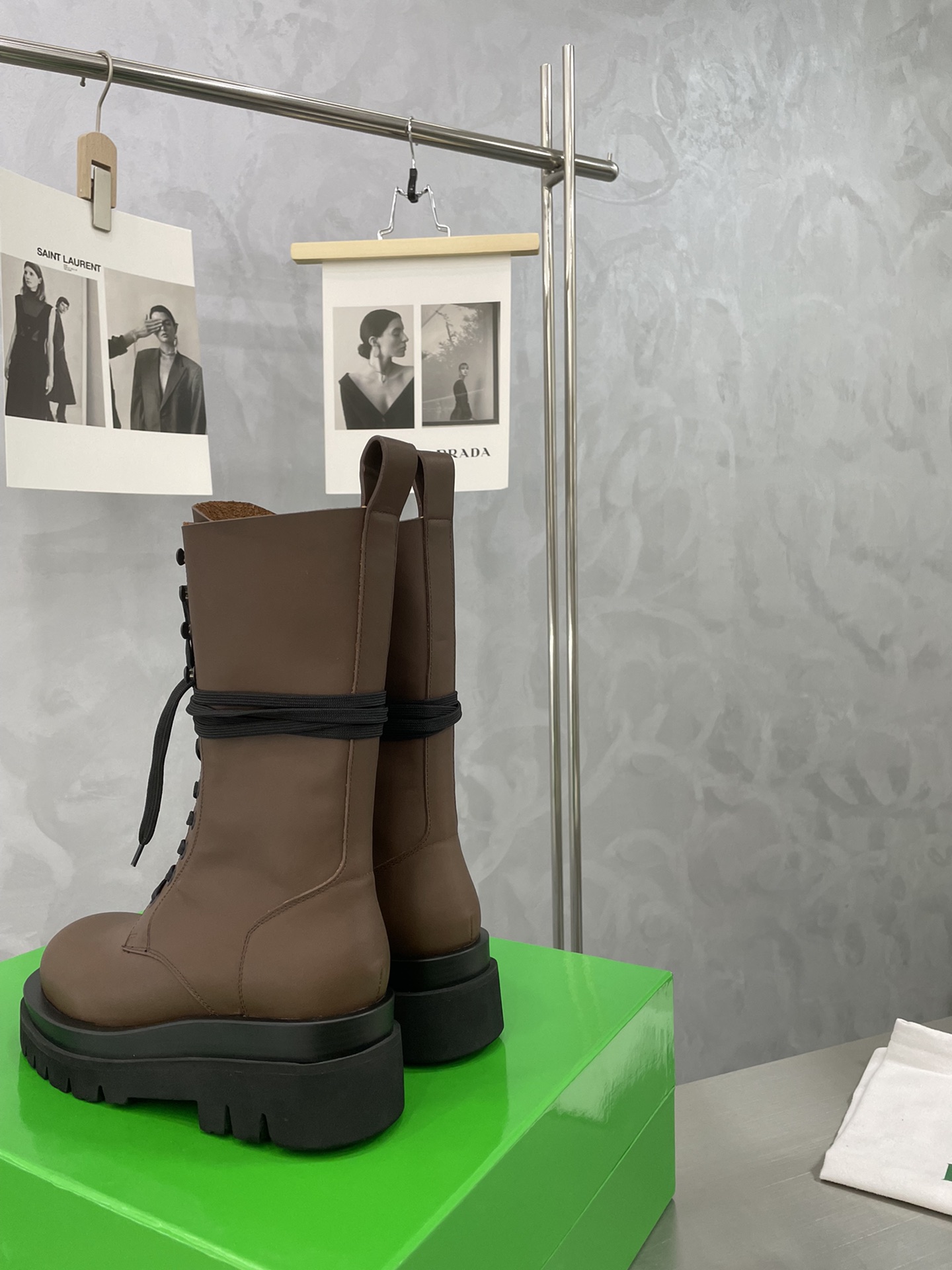 보테가베네타 [BOTTEGA VENETA]