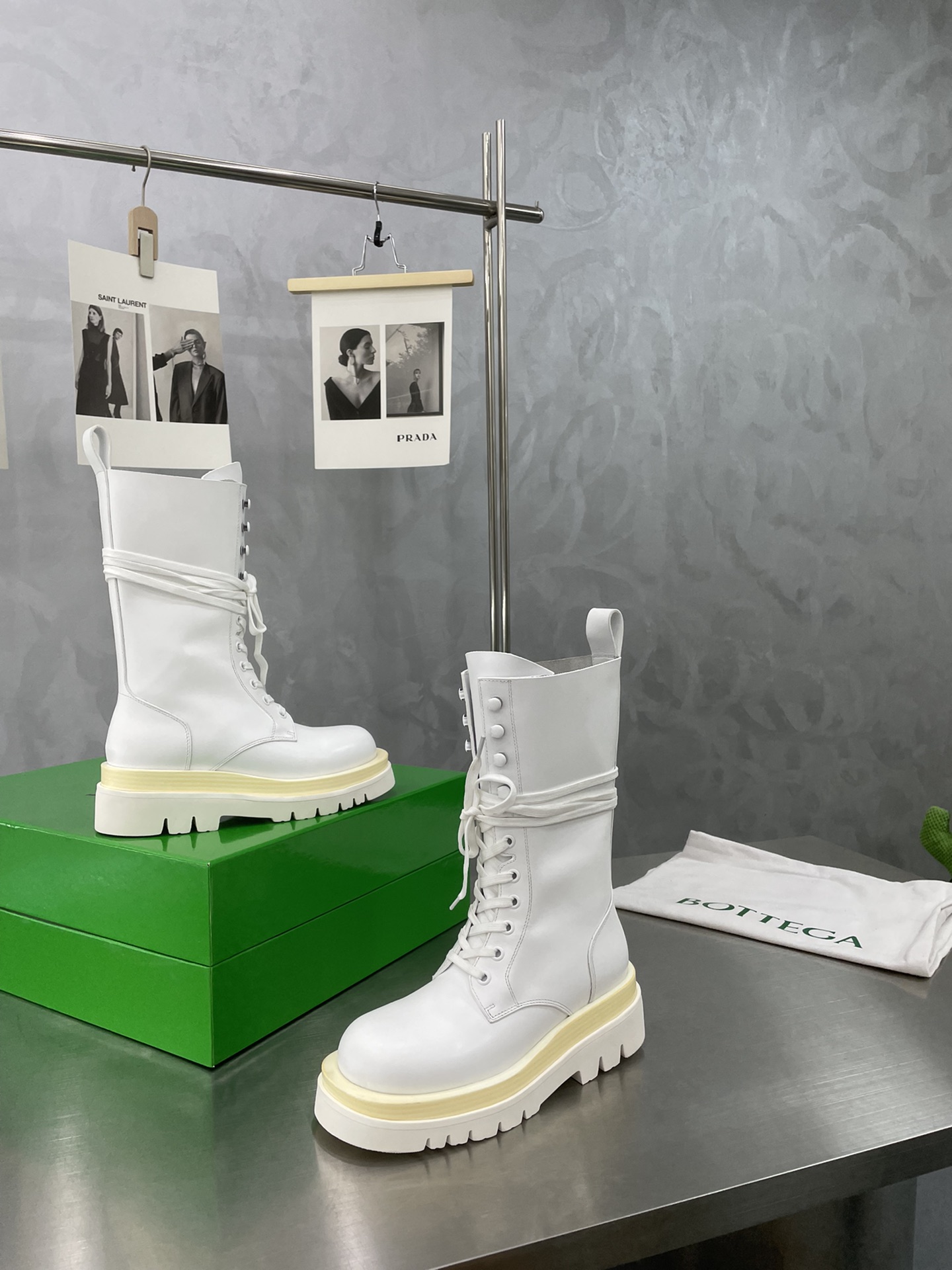 보테가베네타 [BOTTEGA VENETA]