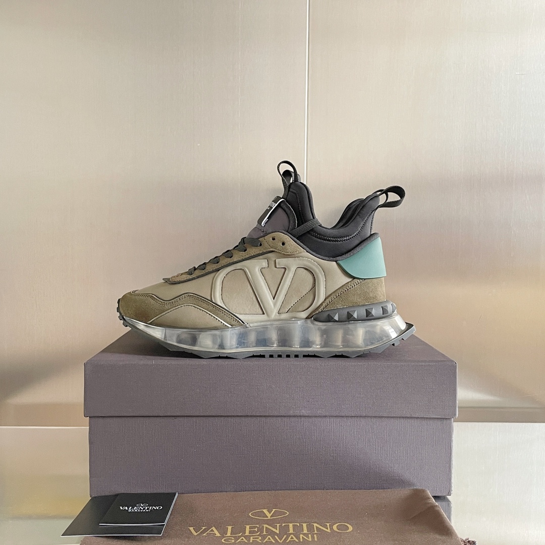 발렌티노 [VALENTINO]