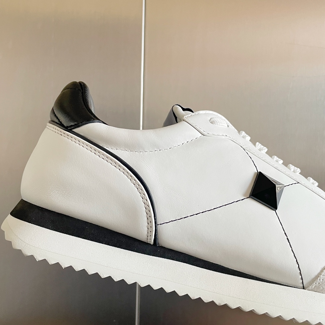 발렌티노 [VALENTINO]