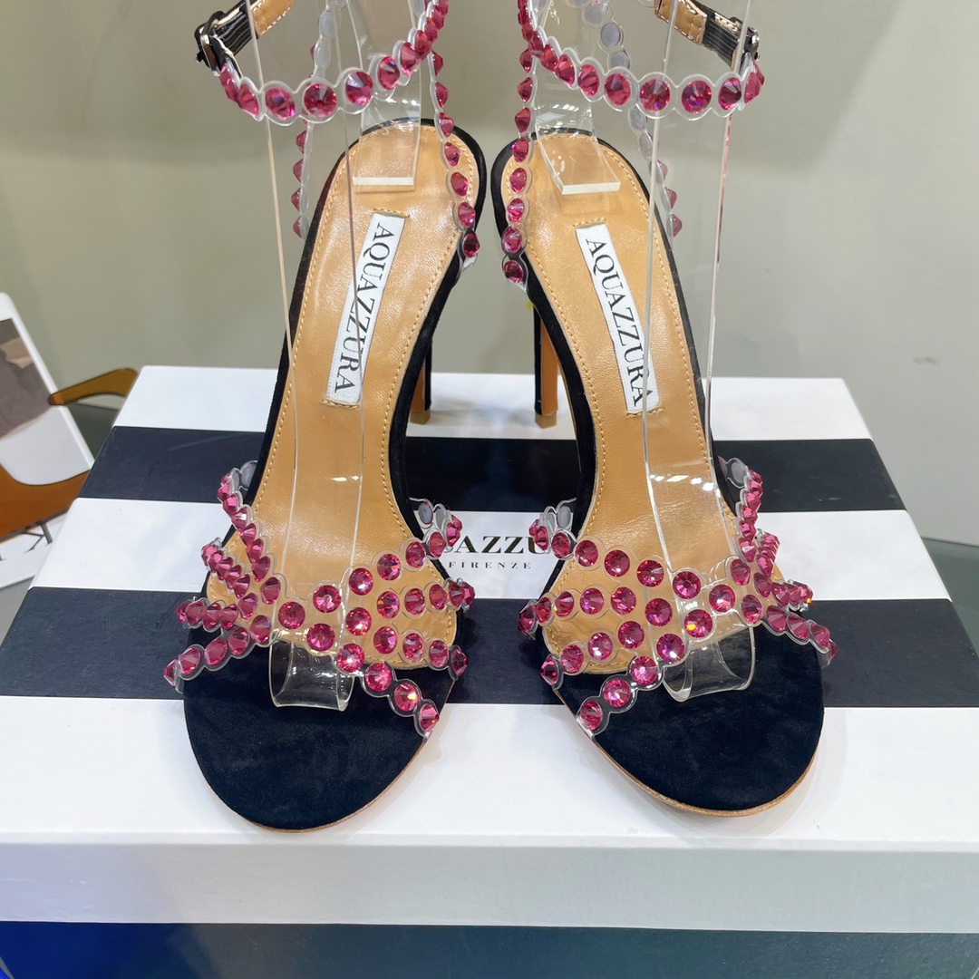 AQUAZZURA