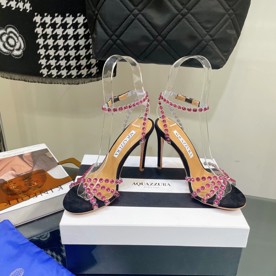 AQUAZZURA