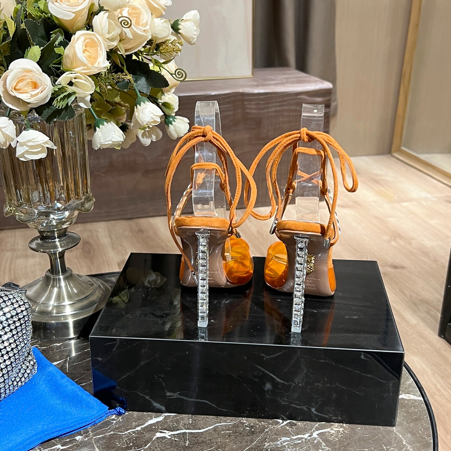 AQUAZZURA