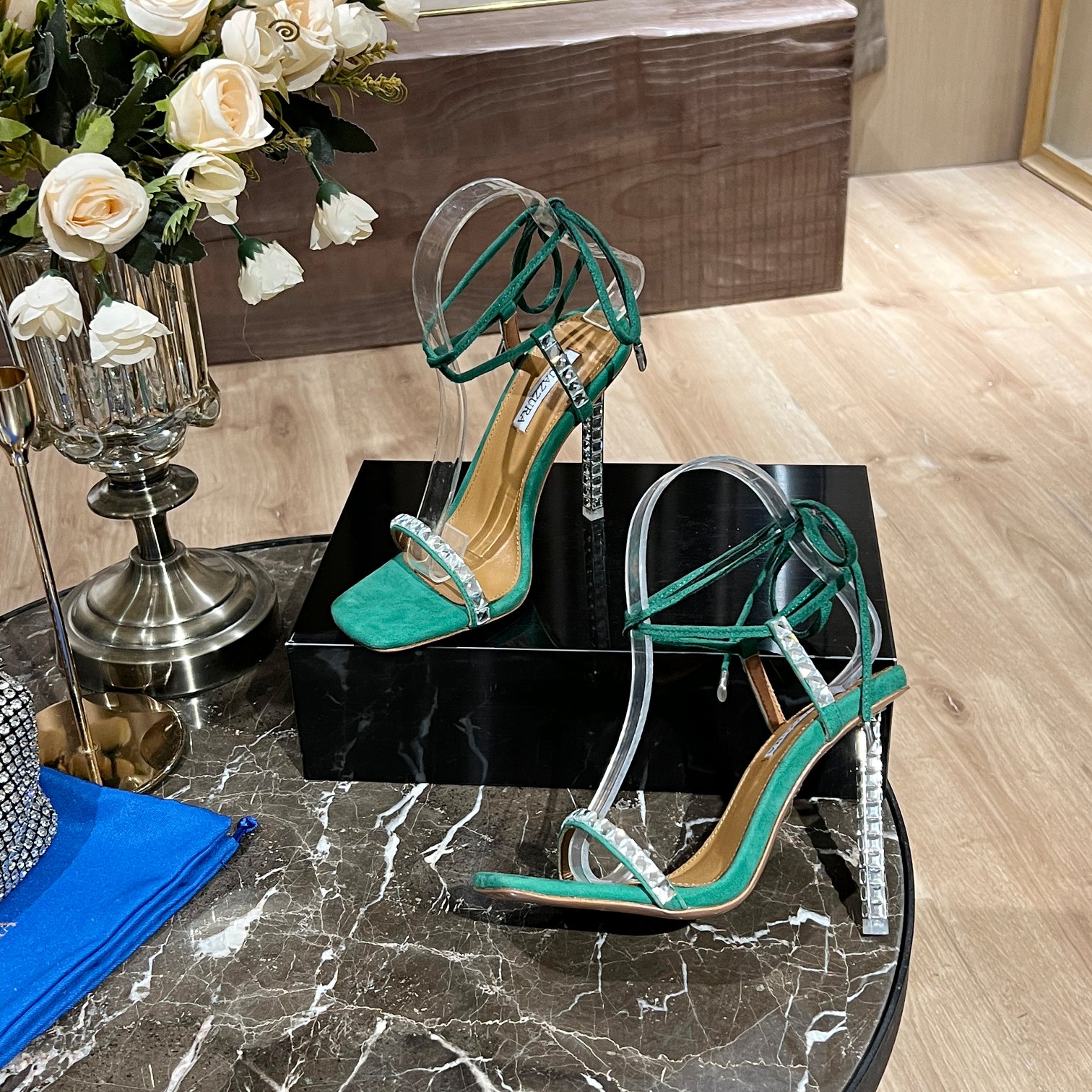 AQUAZZURA