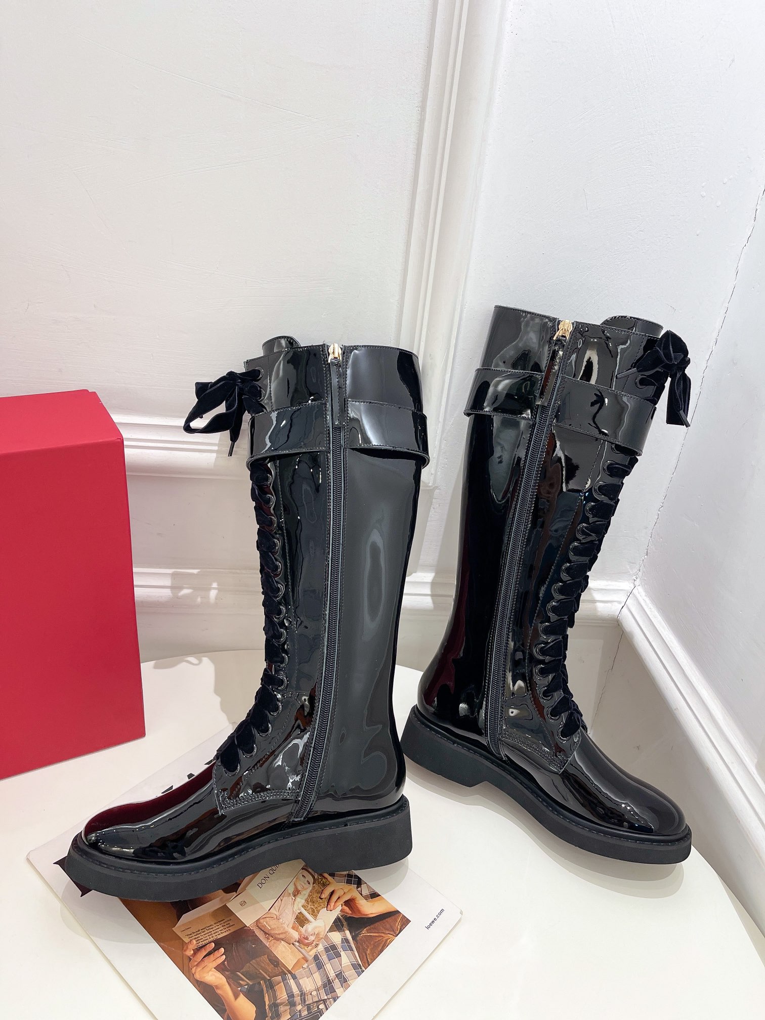 ROGER VIVIER 로저비비에 230110241