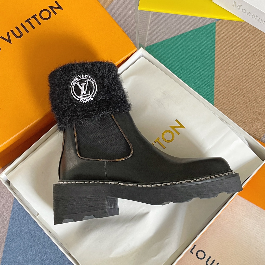 LOUIS VUITTON 루이비통 230110256