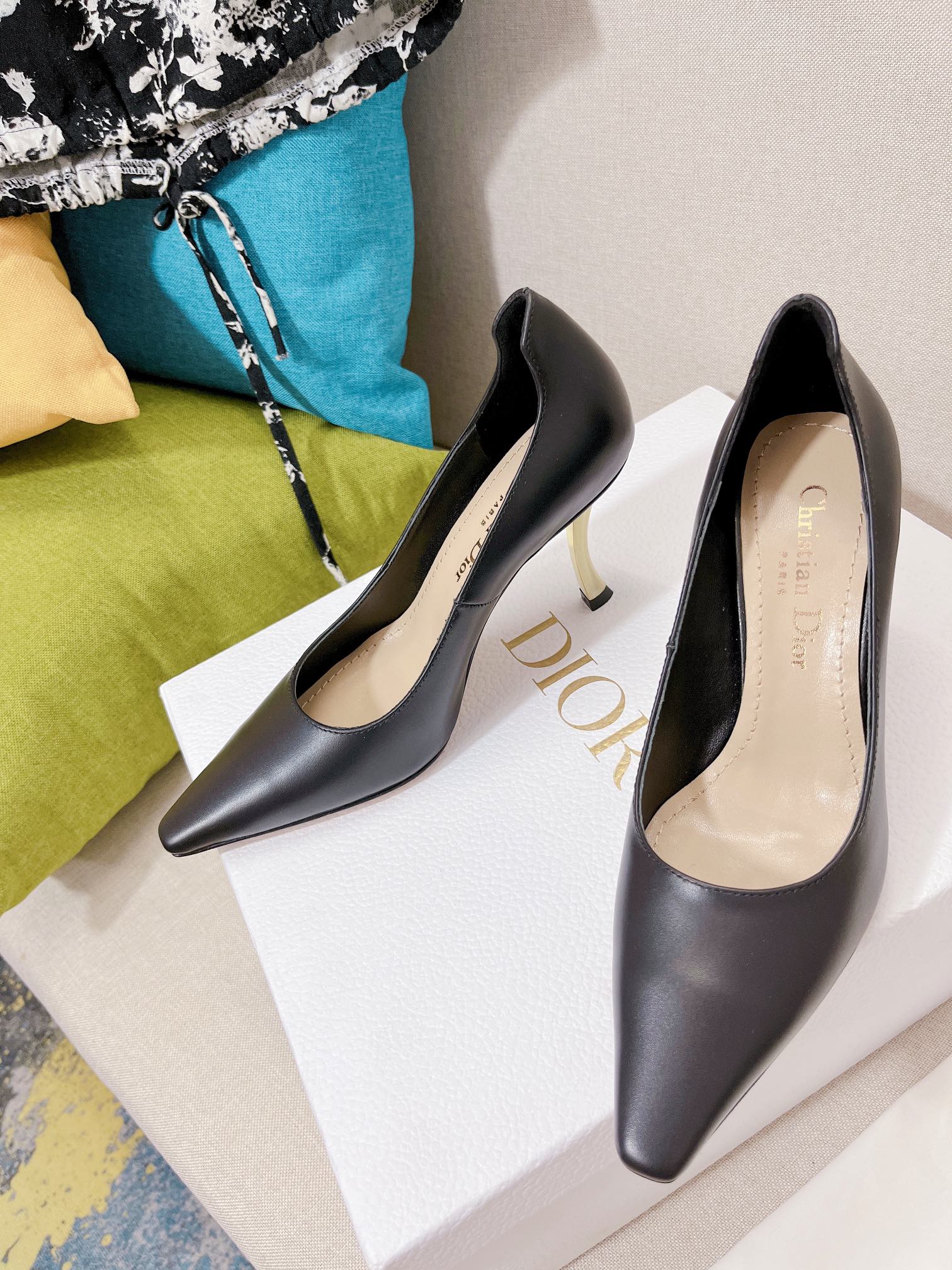 DIOR 디올 230110379