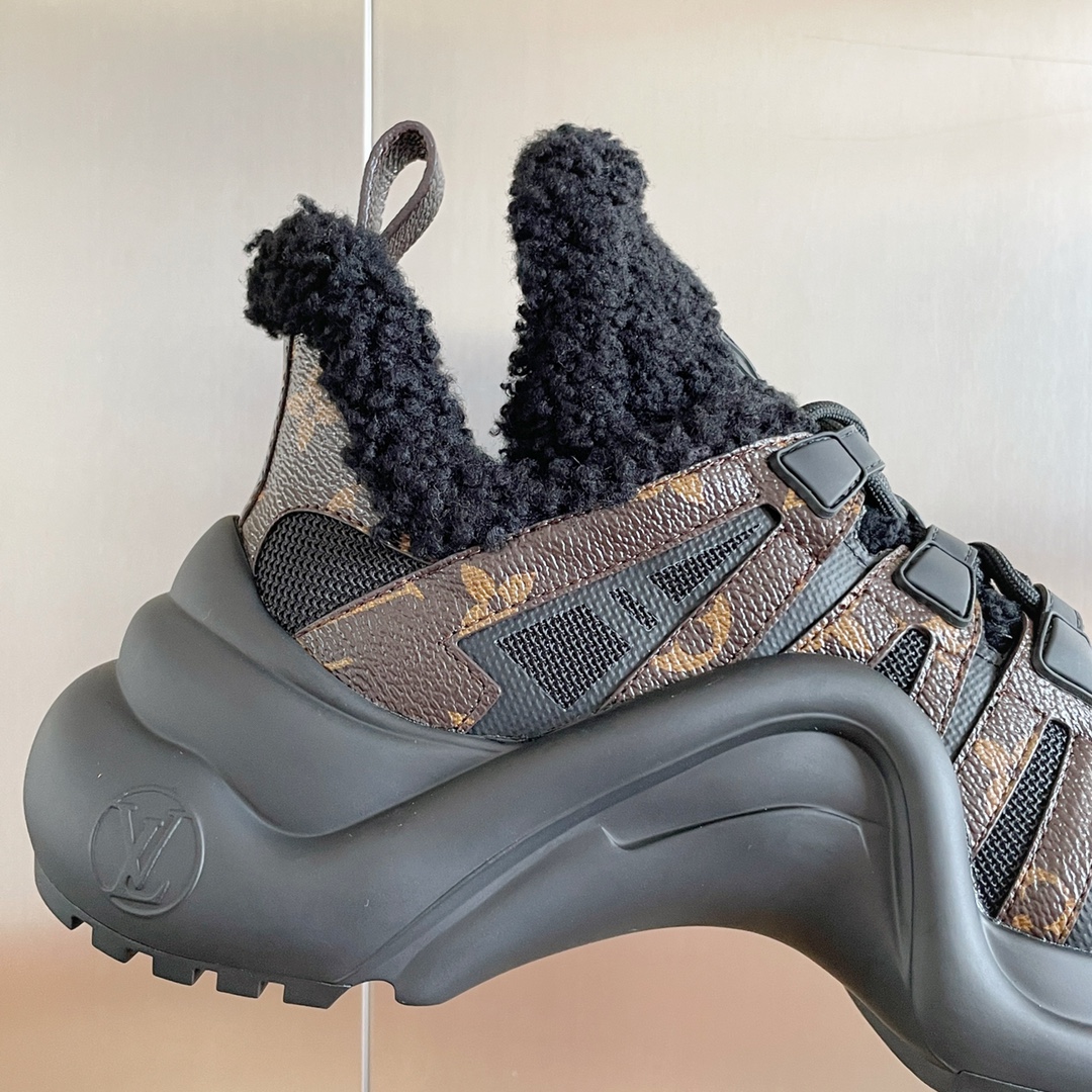 LOUIS VUITTON 루이비통230110394