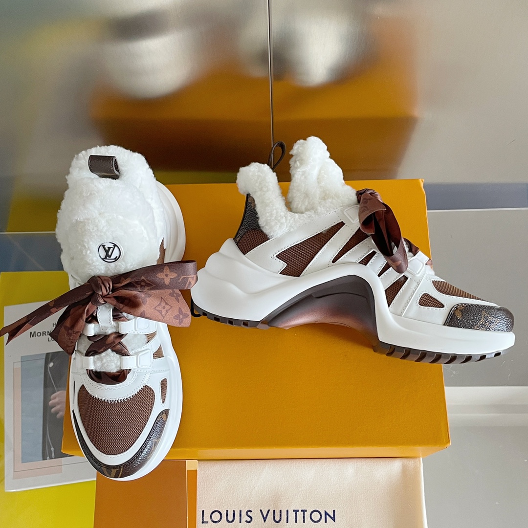 LOUIS VUITTON 루이비통230110397